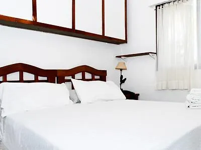 Laerte Hotel Mendoza 2*,